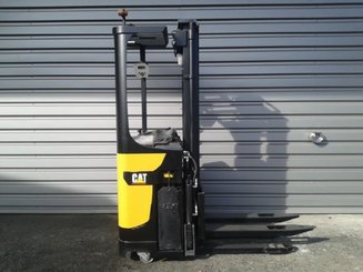 Stacker com condutor transportado Caterpillar NSR16N - 3