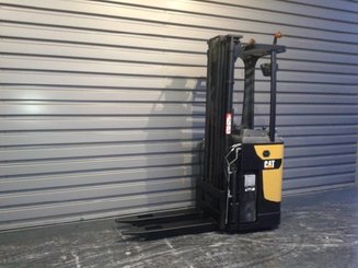Stacker com condutor transportado