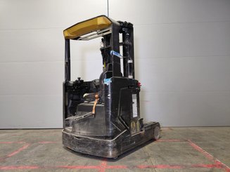 Empilhador retráctil Caterpillar NR16N2