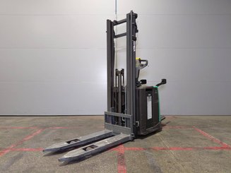 Levantador com plataforma dobrável Mitsubishi SBV12P