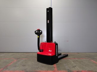 Stacker com condutor a pé Hangcha CDD12-AMC2 