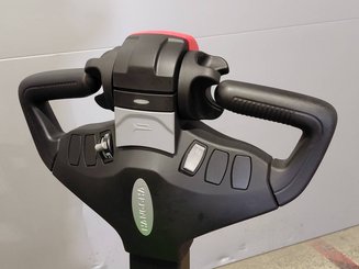 Stacker com condutor a pé Hangcha CDD16-XT1-SIL