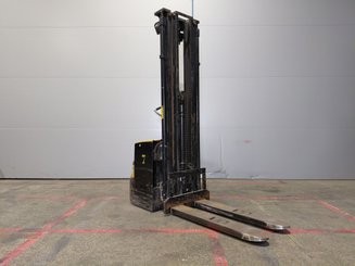 Stacker com condutor a pé Caterpillar NSP16N2