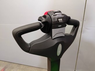 Stacker com condutor a pé Hangcha CDD20 XT1-SI