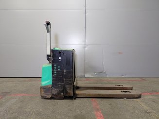 Porta-paletes eléctrico com condutor a pé Mitsubishi PBP20N2E