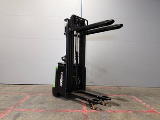 Stacker com condutor a pé Hangcha CDD12-XT1-SiL