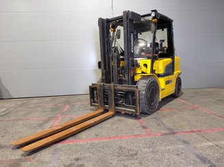 Empilhador de contrapeso 4 rodas Hyundai 45L-7