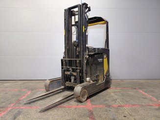 Empilhador retráctil Caterpillar NR16N2 - 1