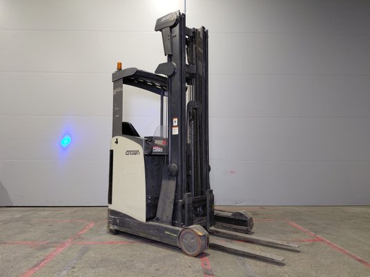 Empilhador retráctil Crown ESR 5260 - 1