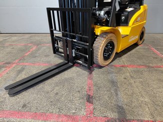 Empilhador de contrapeso 4 rodas Hangcha XE20i (CPD20-XEY2HA-SI) 