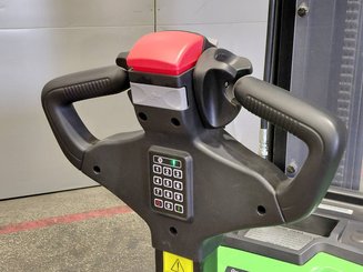 Stacker com condutor a pé Hangcha CDD16-XT1-SI