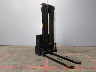 Stacker Mitsubishi SBP12N2