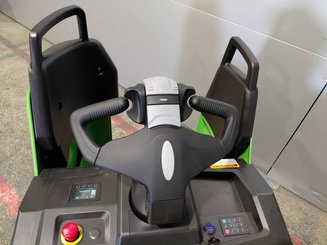 Porta-paletes eléctrico com condutor transportado Hangcha CBD20-XT1S-SiSU