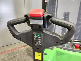 Stacker com condutor a pé Hangcha CDD16-XT1-SI