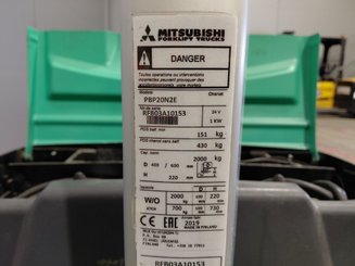 Porta-paletes eléctrico com condutor a pé Mitsubishi PBP20N2E