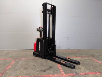 Stacker com condutor a pé Hangcha CDD12-AEC2