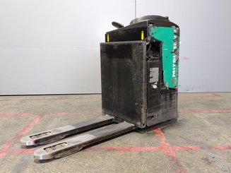 Porta-paletes eléctrico com condutor transportado Mitsubishi PBR20N