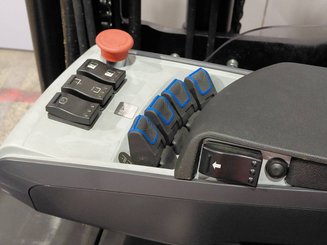 Empilhador retráctil Hangcha CQD12-XC5D-SI