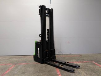 Stacker com condutor a pé Hangcha CDD16-XT1-SI