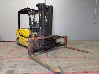 Empilhador de contrapeso 4 rodas Yale ERP45VL