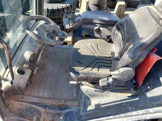 Empilhador de contrapeso 4 rodas Fenwick H25T - 2