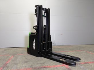Stacker com condutor a pé Hangcha CDD16-XT1-SIL