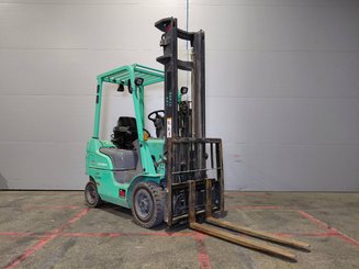 Empilhador de contrapeso 4 rodas Mitsubishi FD15 - 1