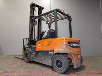 Empilhador de contrapeso 4 rodas Doosan B50X-7