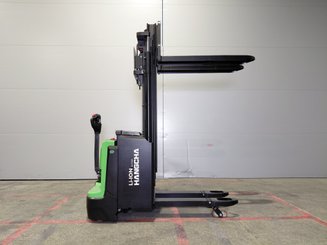 Stacker com condutor a pé Hangcha CDD16-XT1-SIL
