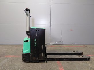 Porta-paletes eléctrico com condutor a pé Mitsubishi PBP20N2E