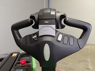 Stacker com condutor a pé Hangcha CDD16-XT1-SIL