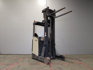 Empilhador retráctil Crown ESR 5260