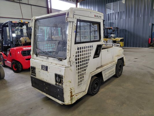 Trator de reboque Charlatte T135 - 1
