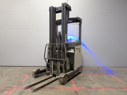Empilhador retráctil Crown ESR 5260 - 1