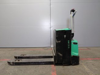 Porta-paletes eléctrico com condutor a pé Mitsubishi PBP20N2E