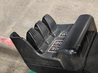 Empilhador de contrapeso 4 rodas Yale GLP20SX - 8