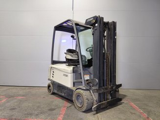 Empilhador de contrapeso 4 rodas Crown SCF6040-16 - 1