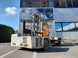 Empilhador lateral Hubtex S40D