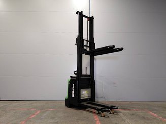 Stacker com condutor a pé Hangcha CDD16-XT1-SIL