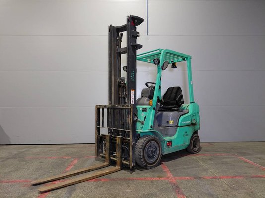 Empilhador de contrapeso 4 rodas Mitsubishi FD15 - 1