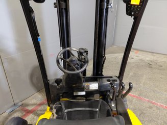 Carreta elevadora elétrica Yale ERP16VT SWB