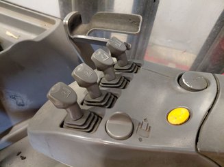 Empilhador retráctil Crown ESR 5260