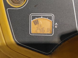 Porta-paletes eléctrico com condutor transportado Caterpillar NPV20N2 - 8