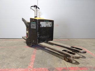 Porta-paletes eléctrico com condutor transportado Caterpillar NPV20N2 - 6