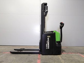 Stacker com condutor a pé Hangcha CDD16-XT1-SIL