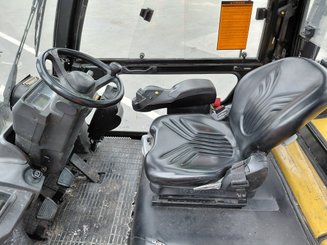 Empilhador de contrapeso 4 rodas Caterpillar GP45NTD