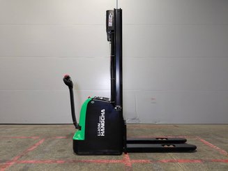 Stacker com condutor a pé Hangcha CDD12-AC2-i 