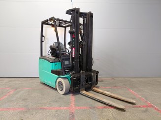 Empilhador de contrapeso 3 rodas Mitsubishi FB15PNT