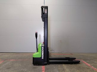 Stacker com condutor a pé Hangcha CDD15-A2MC2-ISZ