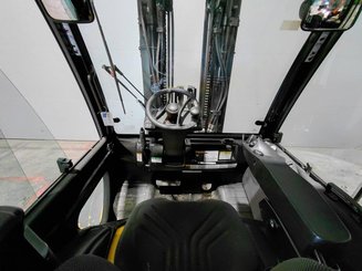 Carreta elevadora a gás Yale GLP55